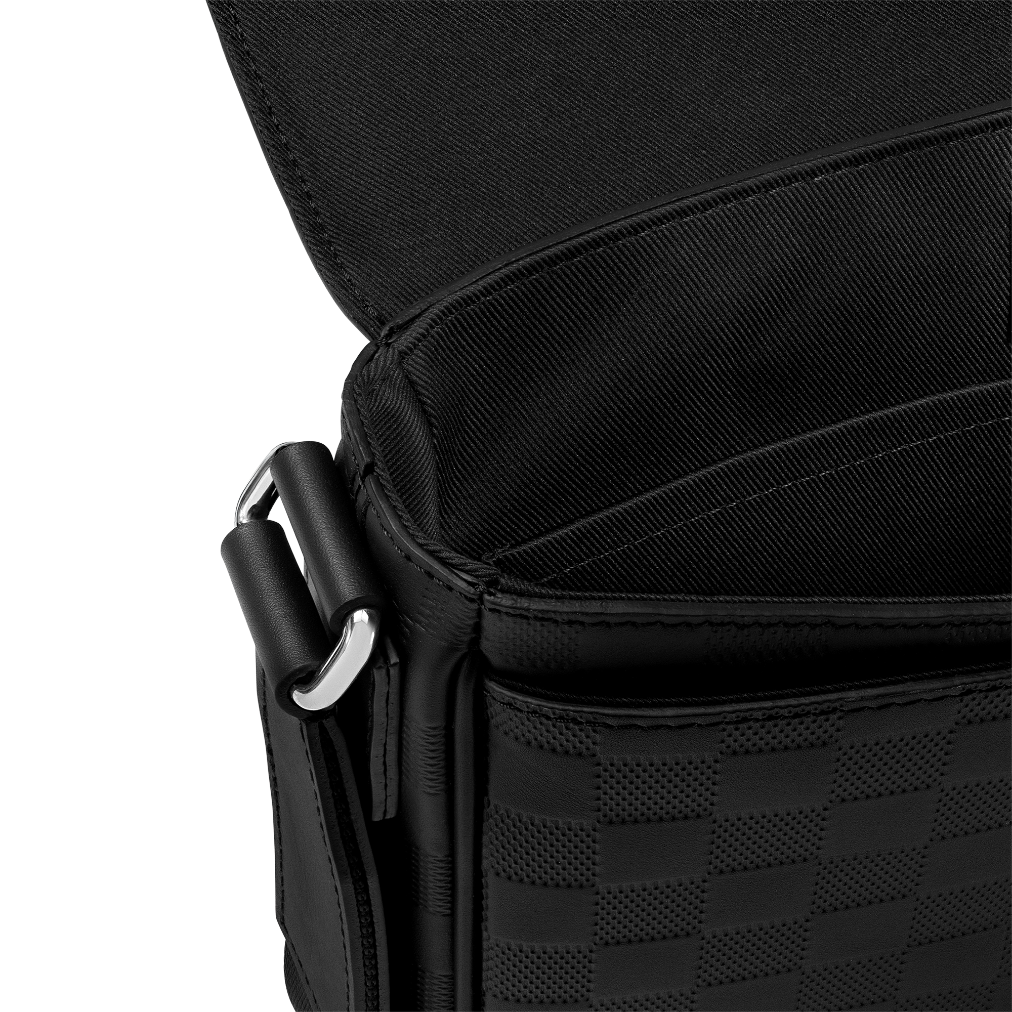 กระเป๋ารุ่น District PM Damier Infini in ผู้ชาย