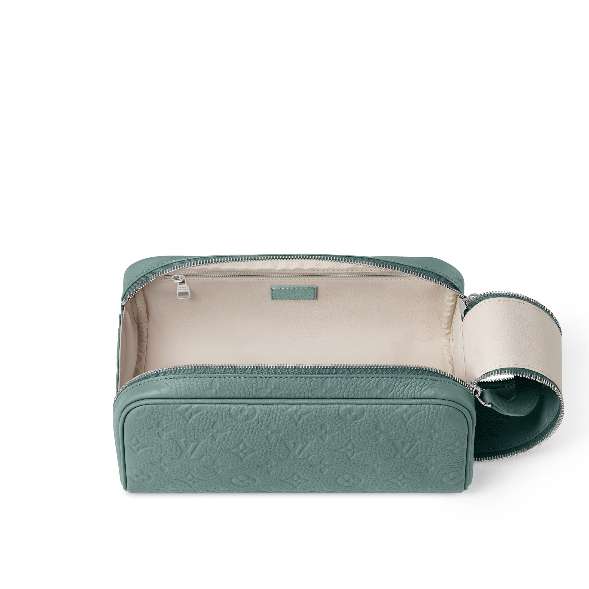 กระเป๋ารุ่น DOPP KIT Taurillon Monogram in ผู้ชาย