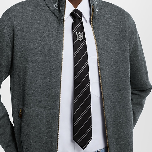 เนคไทรุ่น Ecu Stripes . in ผู้ชาย's แอคเซสเซอรี่ เนคไทและผ้าเช็ดหน้าสำหรับผู้ชาย collections by Louis Vuitton (การย่อ/ขยายผลิตภัณฑ์)