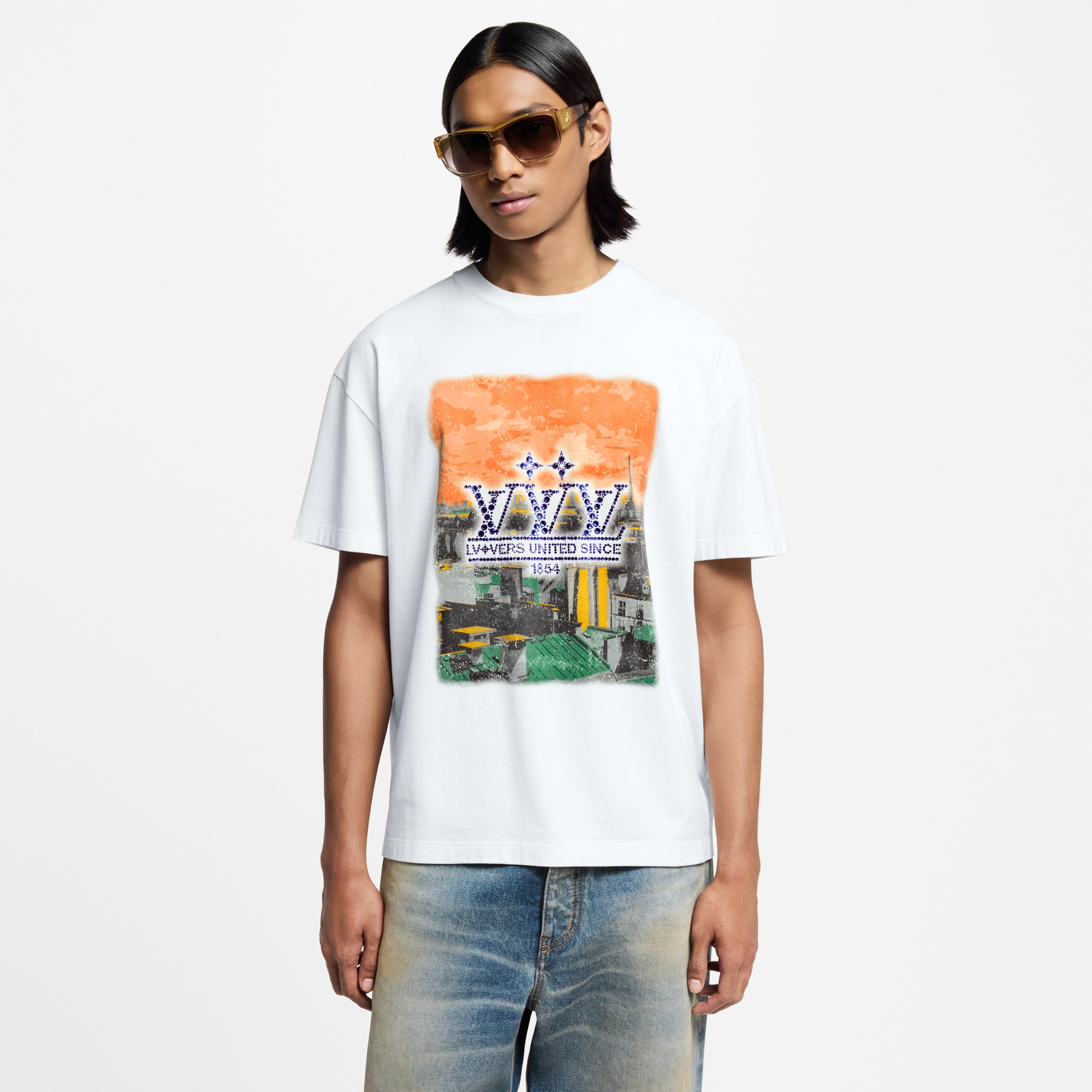 เสื้อยืดผ้าคอตตอนตกแต่งลายกราฟิก  in ผู้ชาย