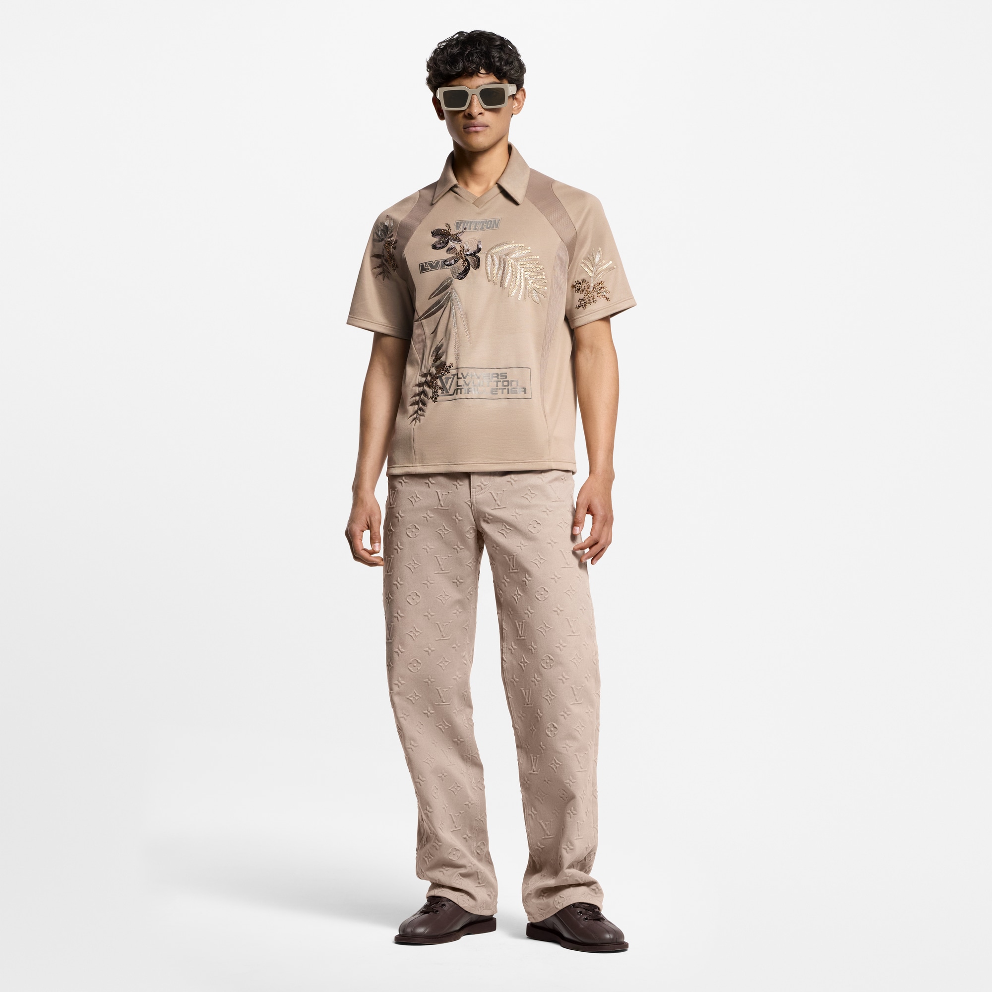 เสื้อยืดผ้าเจอร์ซีย์ตกแต่งลาย  in ผู้ชาย