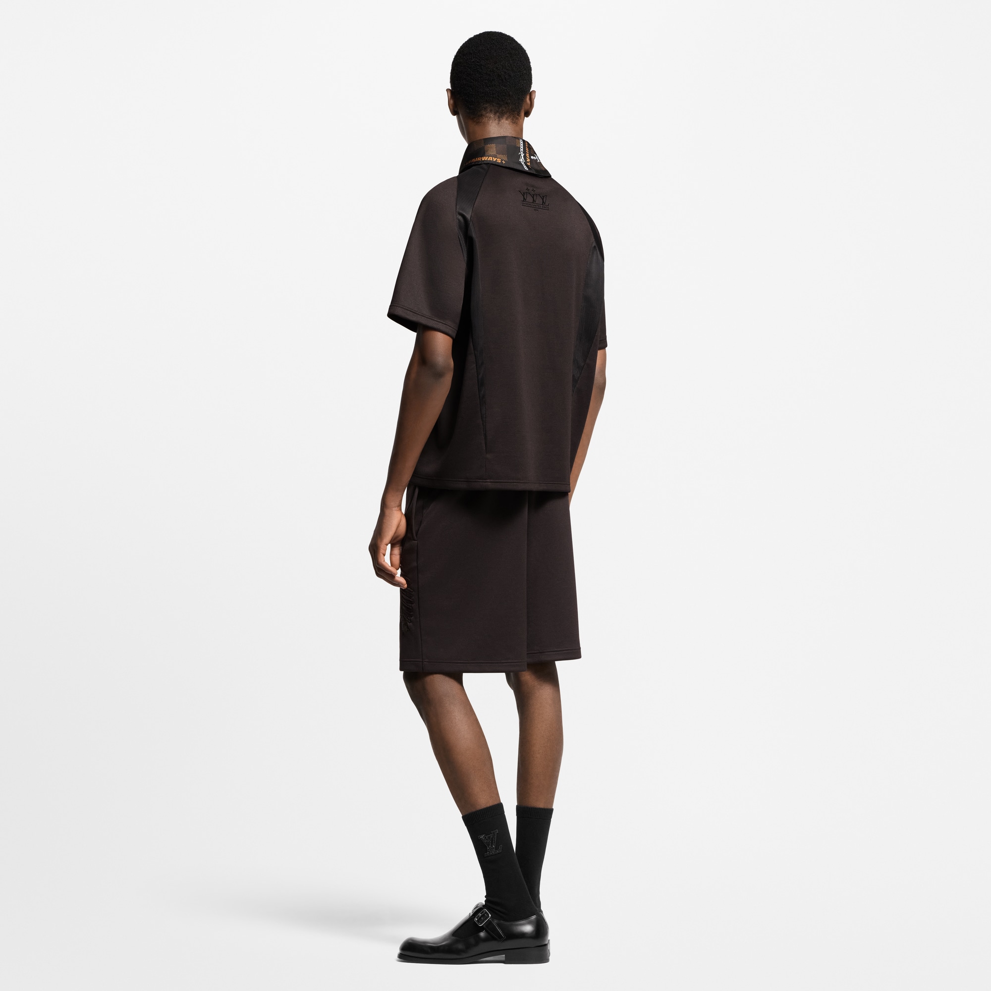 เสื้อยืดผ้าเจอร์ซีย์ตกแต่งลาย  in ผู้ชาย
