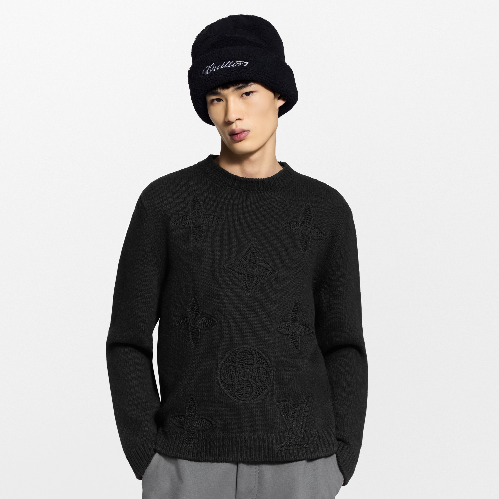 Embellished Knitted Crewneck  in ผลิตภัณฑ์ใหม่