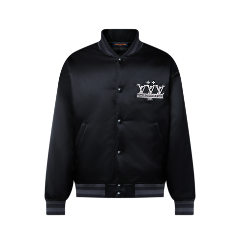 เสื้อแจ็คเก็ตบลูซงเบสบอลผ้าไนลอนตกแต่งแพตช์ in ผู้ชาย's เสื้อผ้า เสื้อโค้ทกันหนาวสำหรับผู้ชาย collections by Louis Vuitton (การย่อ/ขยายผลิตภัณฑ์)