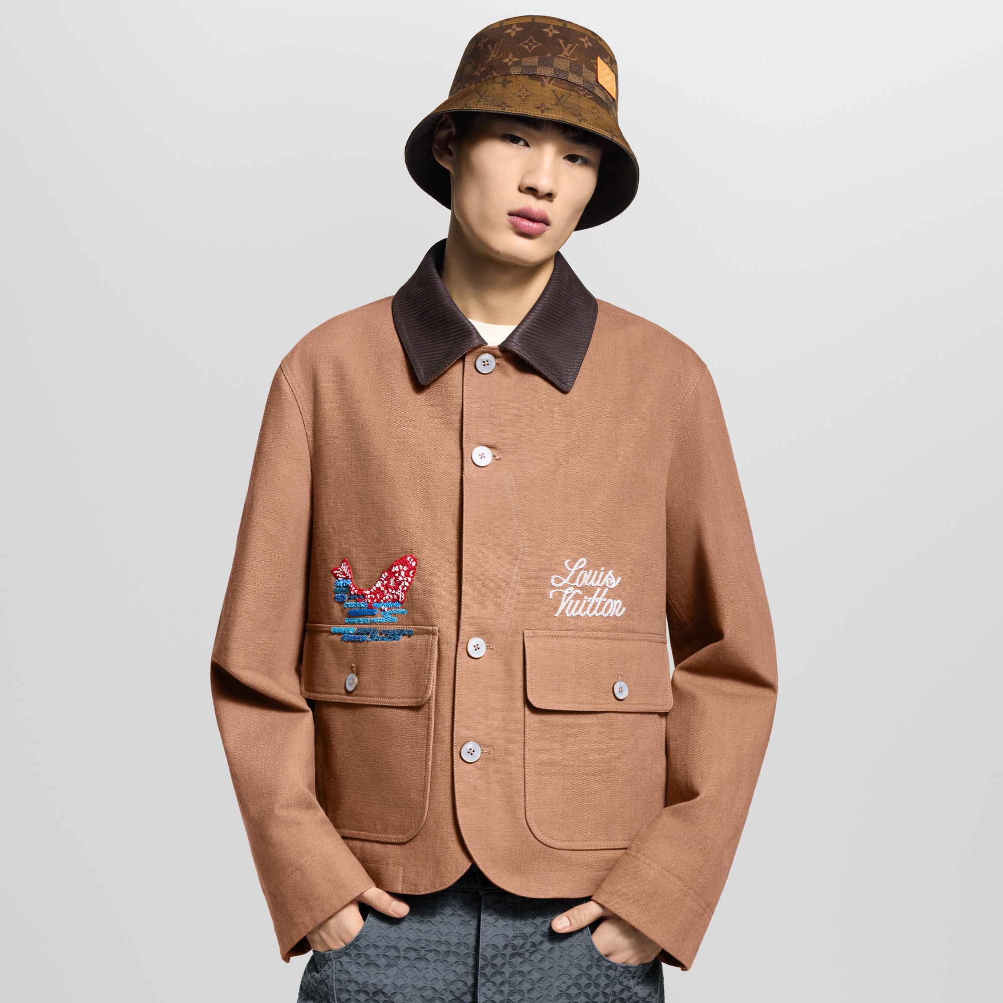 เสื้อแจ็คเก็ตสไตล์ Workwear ตกแต่งลาย  in ผู้ชาย