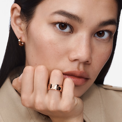 แหวน Empreinte ขนาดใหญ่ พิงค์โกลด์ in จิวเวลรี่'s หมวดหมู่ ไฟน์จิวเวลรี่ทั้งหมด collections by Louis Vuitton (การย่อ/ขยายผลิตภัณฑ์)