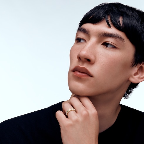 แหวน Empreinte เยลโลว์โกลด์และเพชร in จิวเวลรี่'s หมวดหมู่ ไฟน์จิวเวลรี่ทั้งหมด collections by Louis Vuitton (การย่อ/ขยายผลิตภัณฑ์)