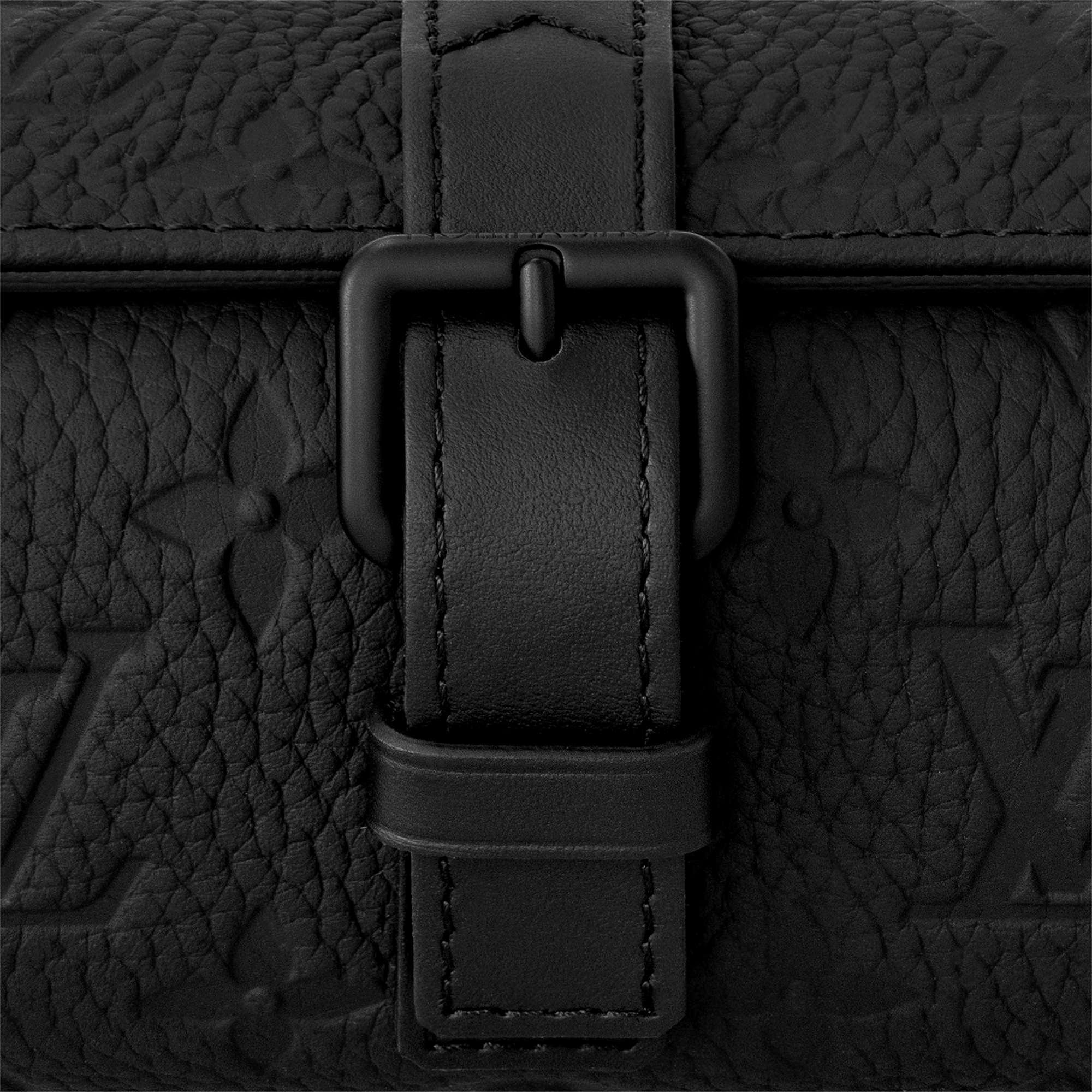 เคสรุ่น Etui 3 Montres หนัง Taurillon ลาย Monogram  in ผู้ชาย