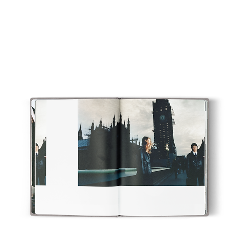 หนังสือ Fashion Eye ลอนดอน in ทรังก์ การเดินทาง และ บ้าน's หนังสือและเครื่องเขียน หนังสือ Fashion Eye collections by Louis Vuitton (การย่อ/ขยายผลิตภัณฑ์)