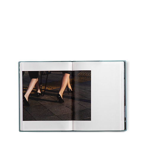 หนังสือ Fashion Eye โซล in ทรังก์ การเดินทาง และ บ้าน's หนังสือและเครื่องเขียน หนังสือ Fashion Eye collections by Louis Vuitton (การย่อ/ขยายผลิตภัณฑ์)