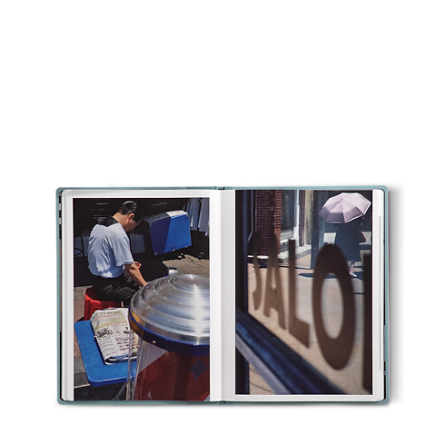 หนังสือ Fashion Eye โซล in ทรังก์ การเดินทาง และ บ้าน's หนังสือและเครื่องเขียน หนังสือ Fashion Eye collections by Louis Vuitton (การย่อ/ขยายผลิตภัณฑ์)