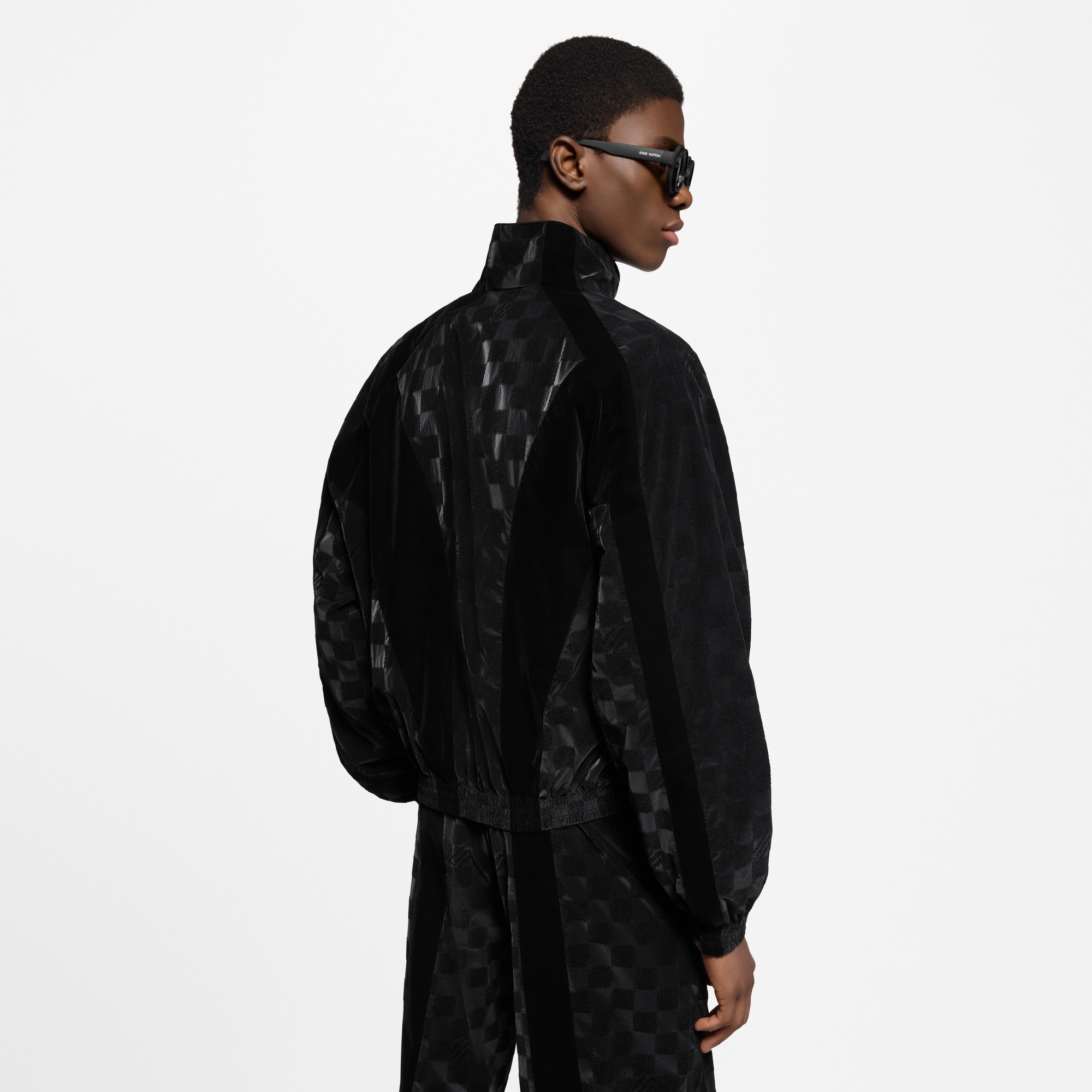 เสื้อวอร์มผ้าเทคนิคอลลาย Damier แบบ Flocked  in ผู้ชาย