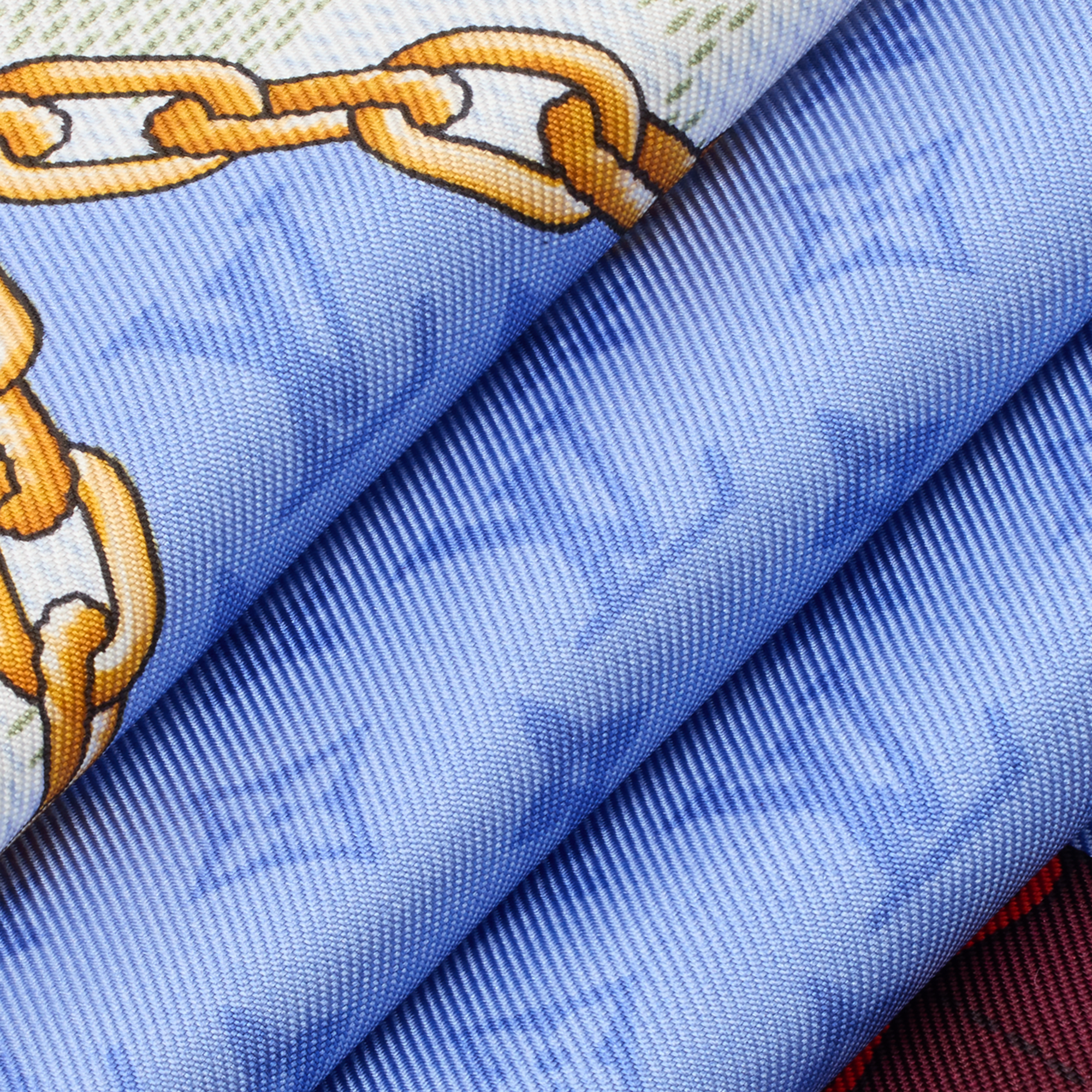 ผ้า Square รุ่น Flower And Straps 90 . in ผู้หญิง