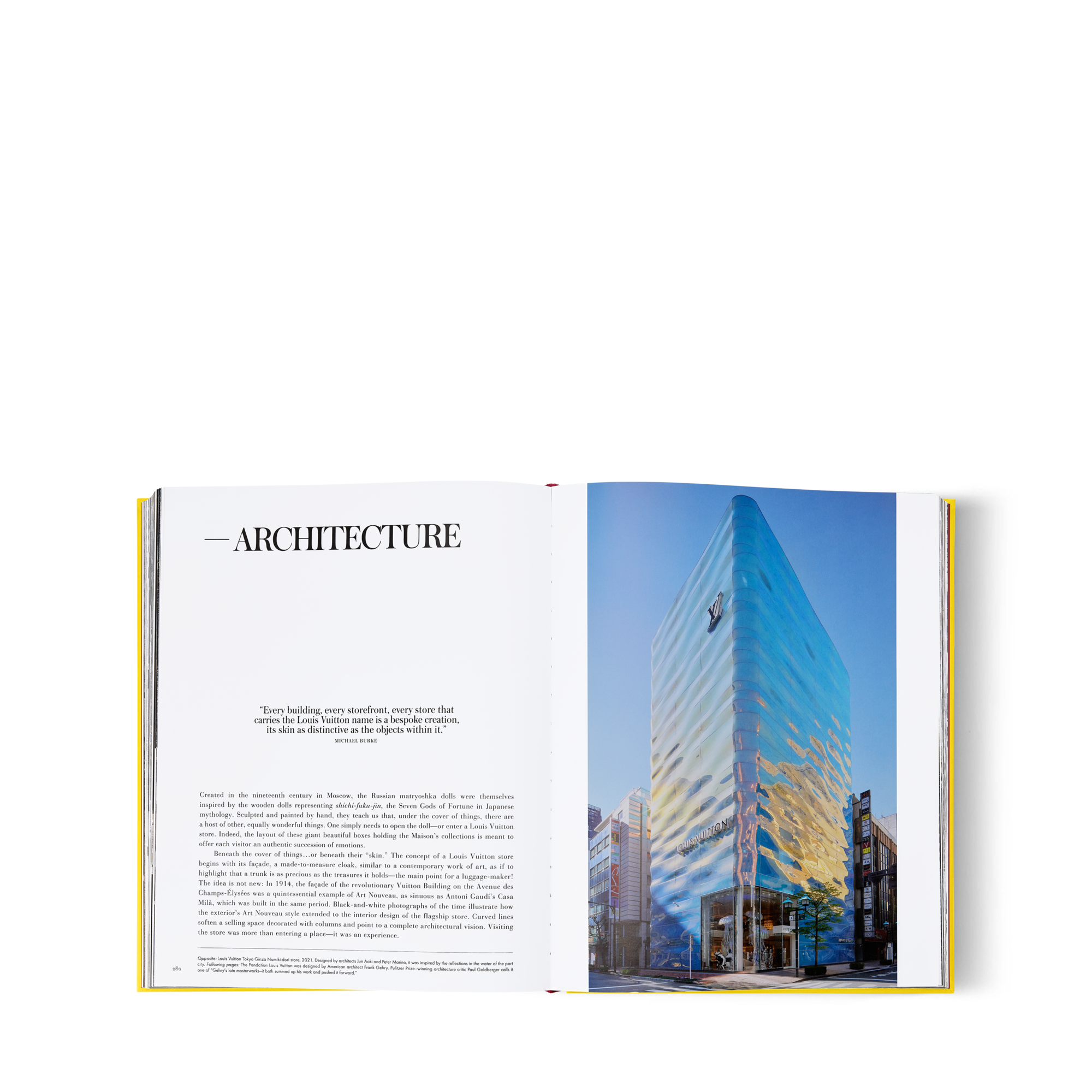 From Louis To Vuitton  in ทรังก์ การเดินทาง และ บ้าน