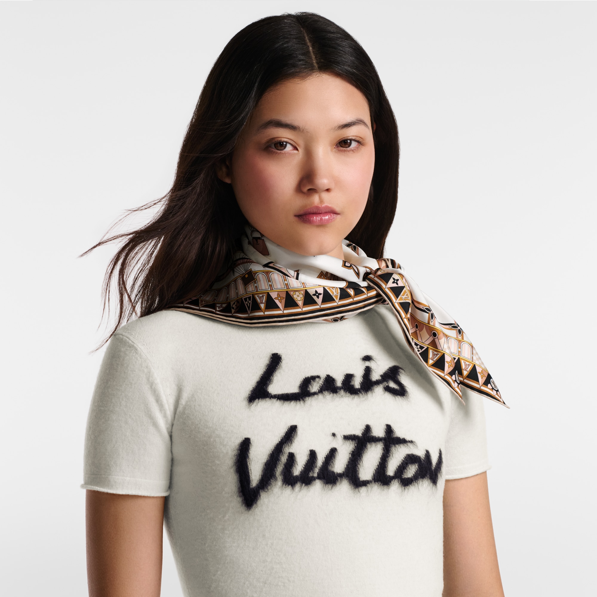 ผ้า Square รุ่น From The Cloud 70 . in ผู้หญิง