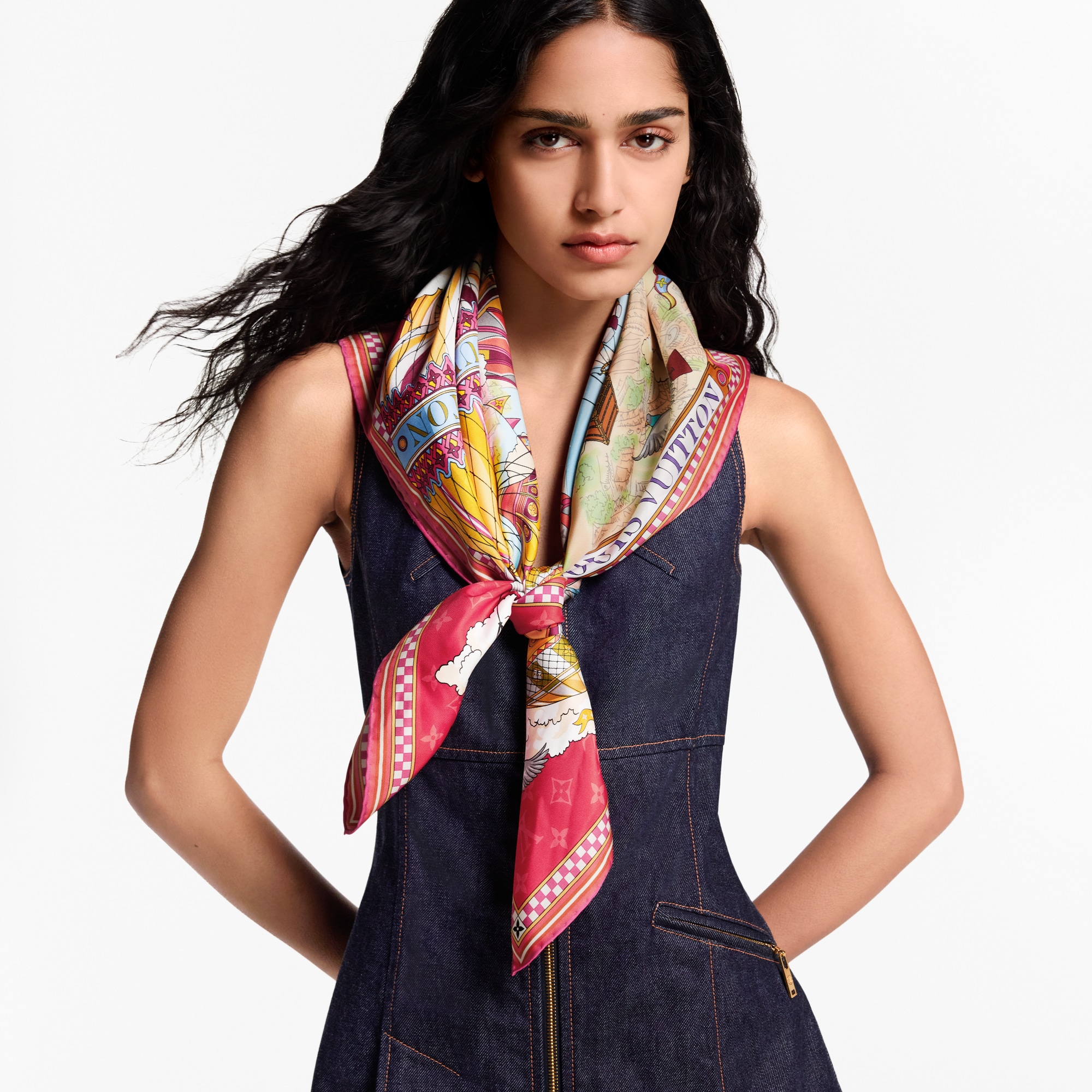 ผ้า Square รุ่น From The Cloud 90 . in ผู้หญิง