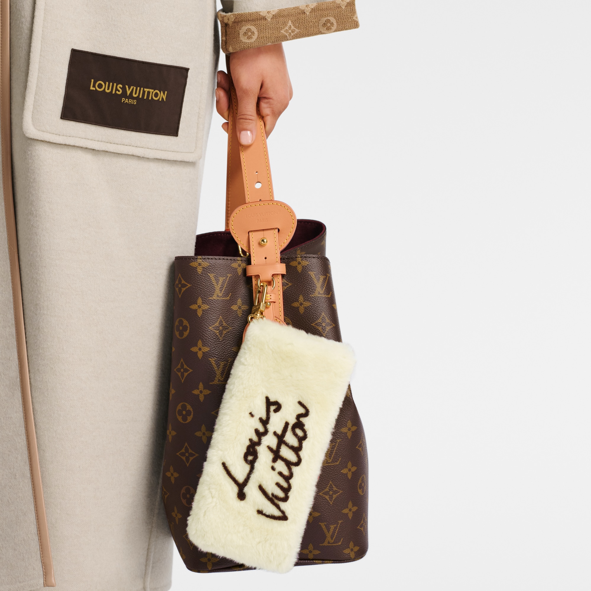 Glasses Pouch LV Script Key Holder . in ผู้หญิง