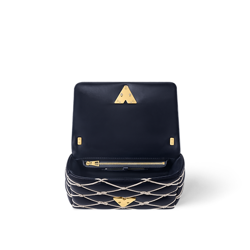 กระเป๋ารุ่น GO-14 MM Malletage in ผู้หญิง's กระเป๋าถือ คอลเล็คชั่นทั้งหมด collections by Louis Vuitton (การย่อ/ขยายผลิตภัณฑ์)