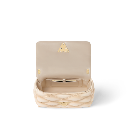 กระเป๋ารุ่น GO-14 PM Malletage in ผู้หญิง's กระเป๋าถือ คอลเล็คชั่นทั้งหมด collections by Louis Vuitton (การย่อ/ขยายผลิตภัณฑ์)