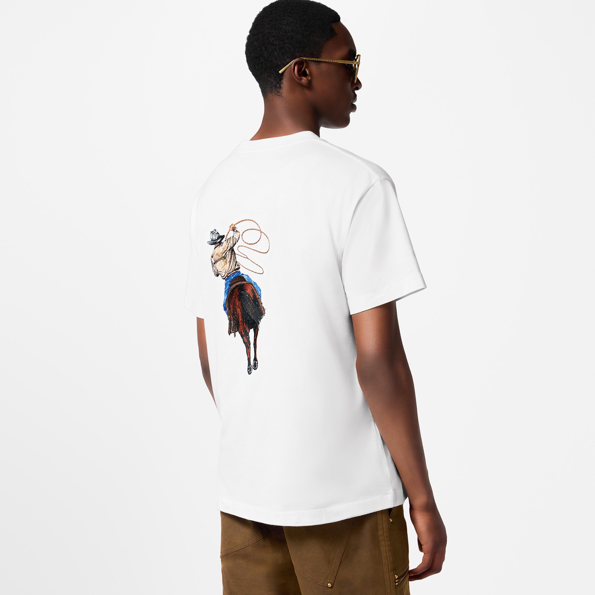 เสื้อยืดผ้าคอตตอนลายกราฟิก  in ผู้ชาย