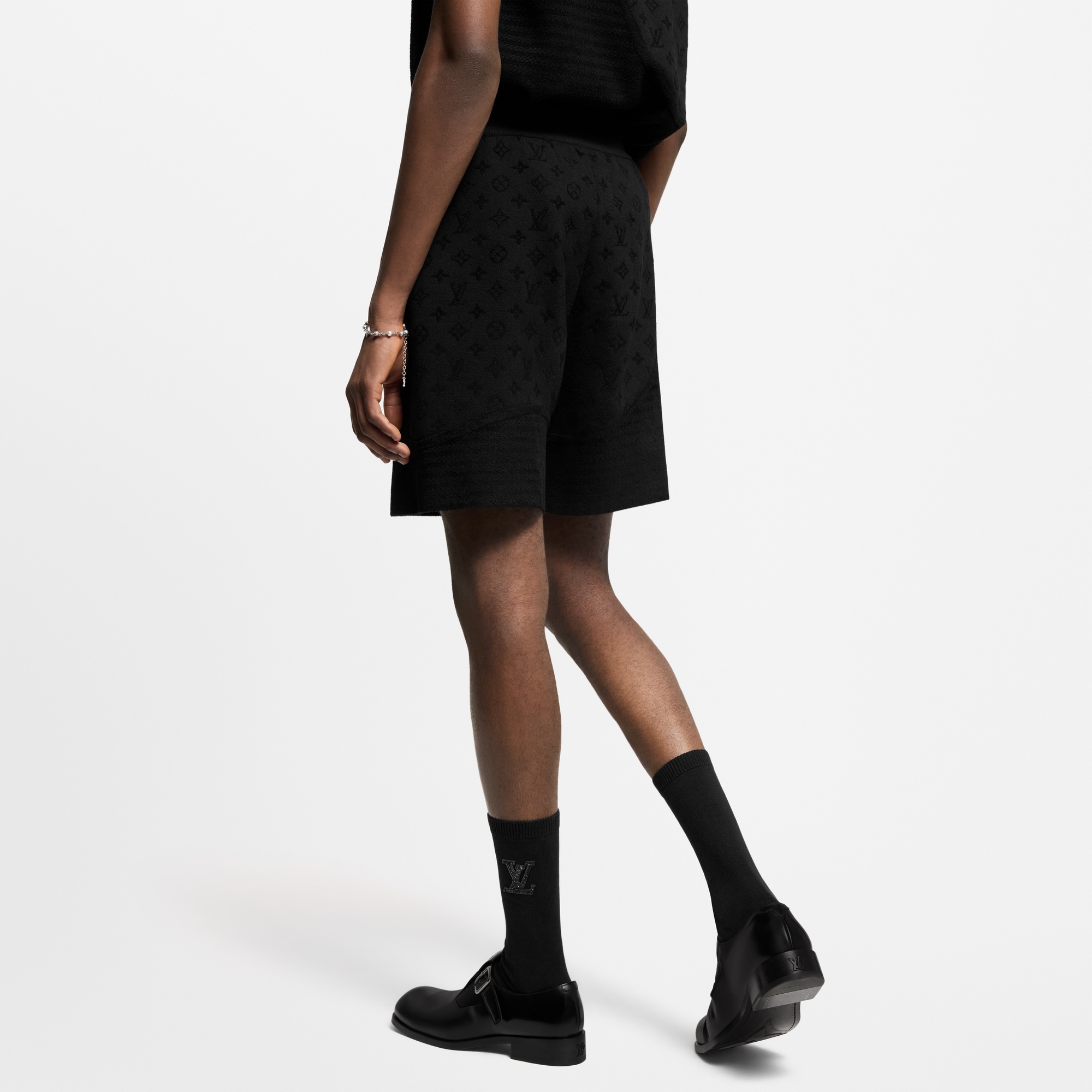 กางเกงขาสั้นถักลายกราฟิกเทคนิคแจ็คการ์ด  in ผู้ชาย