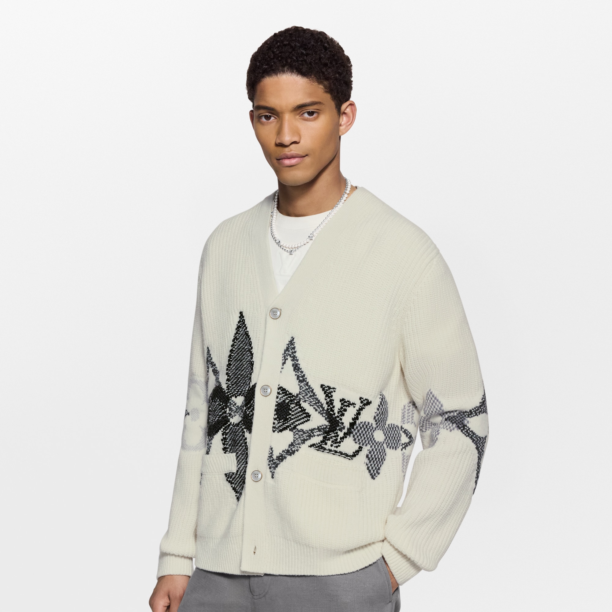 Graphic Knitted Cardigan  in ผลิตภัณฑ์ใหม่