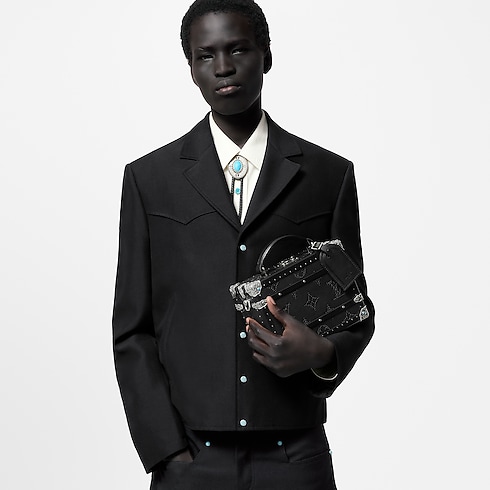 ทรังก์รุ่น Handle Trunk LV Dart หนังประเภทอื่น in Les Extraordinaires's ฮาร์ดไซด์ ซีเซินเนิล collections by Louis Vuitton (การย่อ/ขยายผลิตภัณฑ์)