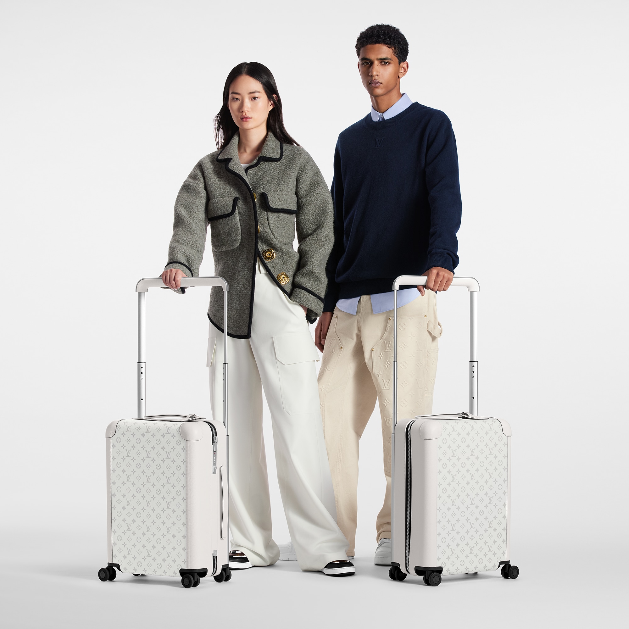 กระเป๋าเดินทางรุ่น Horizon 55 Taigarama in ผู้ชาย