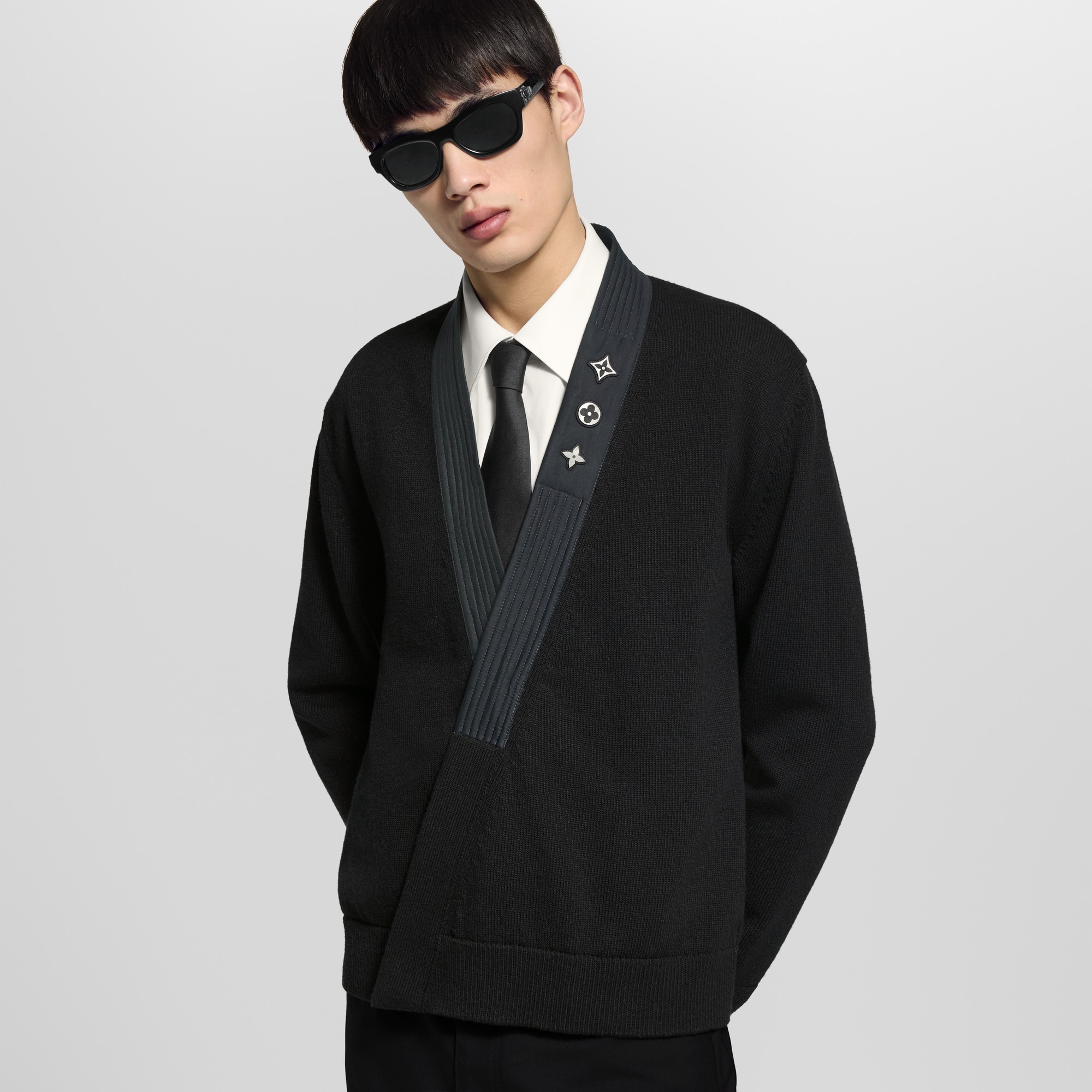 เสื้อคาร์ดิแกนสไตล์ไฮบริดตกแต่งลาย  in ผู้ชาย