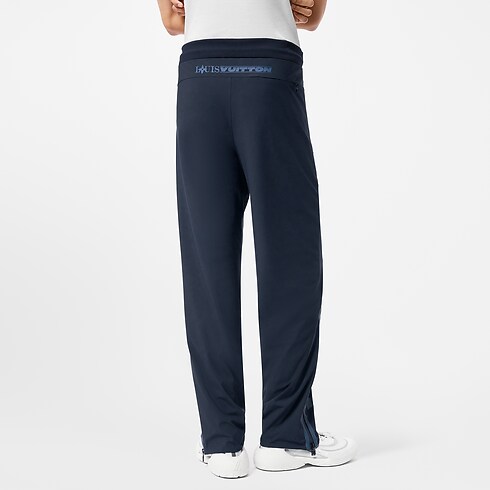 กางเกงอิลาสติกผ้าเทคนิคอลสไตล์ไฮบริด in ผู้ชาย's เสื้อผ้า เสื้อผ้าสำหรับผู้ชาย collections by Louis Vuitton (การย่อ/ขยายผลิตภัณฑ์)