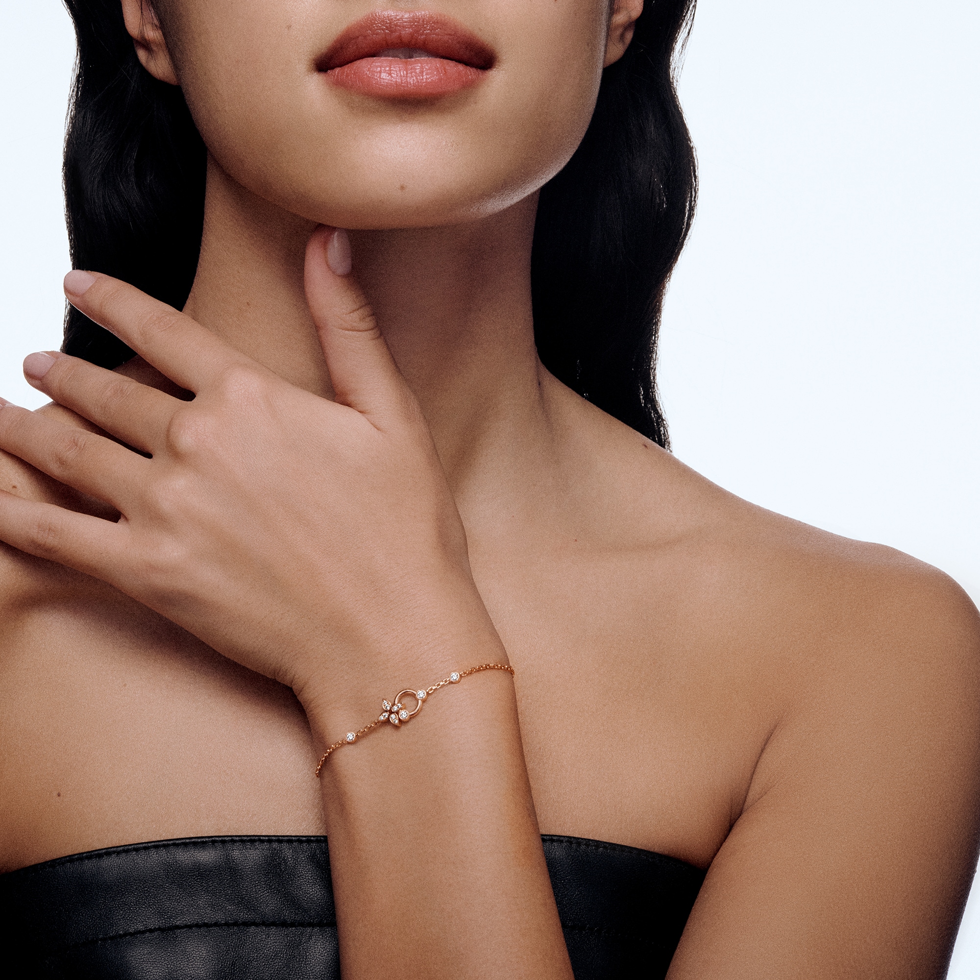 สร้อยข้อมือ Idylle Blossom พิงค์โกลด์และเพชร  in จิวเวลรี่