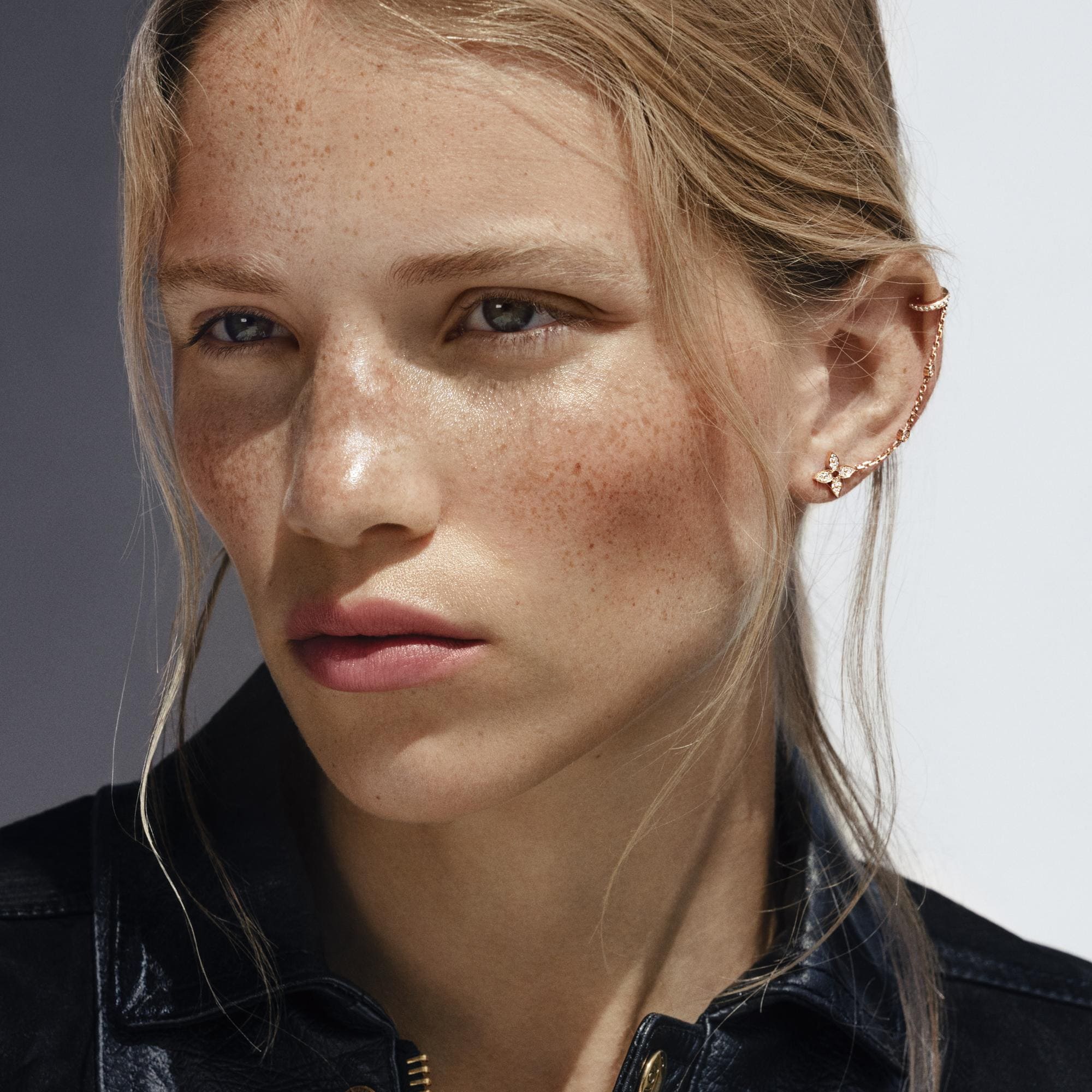 ต่างหูสายโซ่ Idylle Blossom Mono, พิงค์โกลด์และเพชร  in จิวเวลรี่