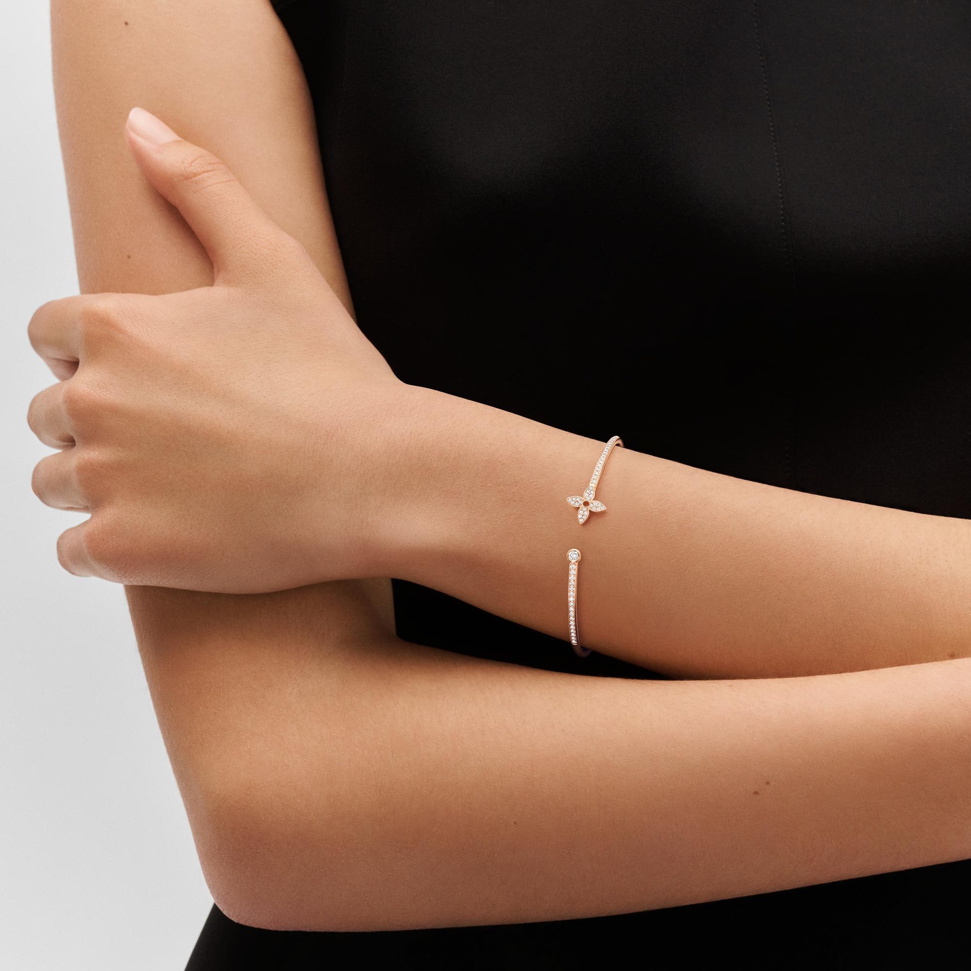 กำไลข้อมือ Idylle Blossom Twist, พิงค์โกลด์และเพชร  in จิวเวลรี่