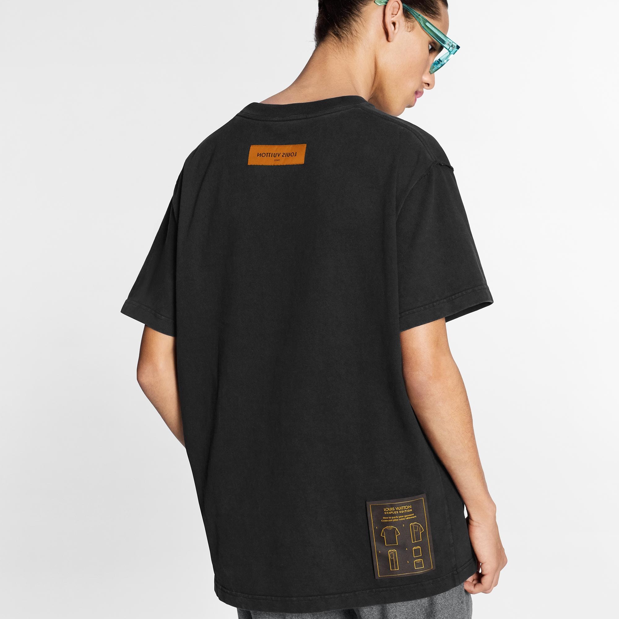 เสื้อยืดรุ่น Inside-Out  in ผู้ชาย