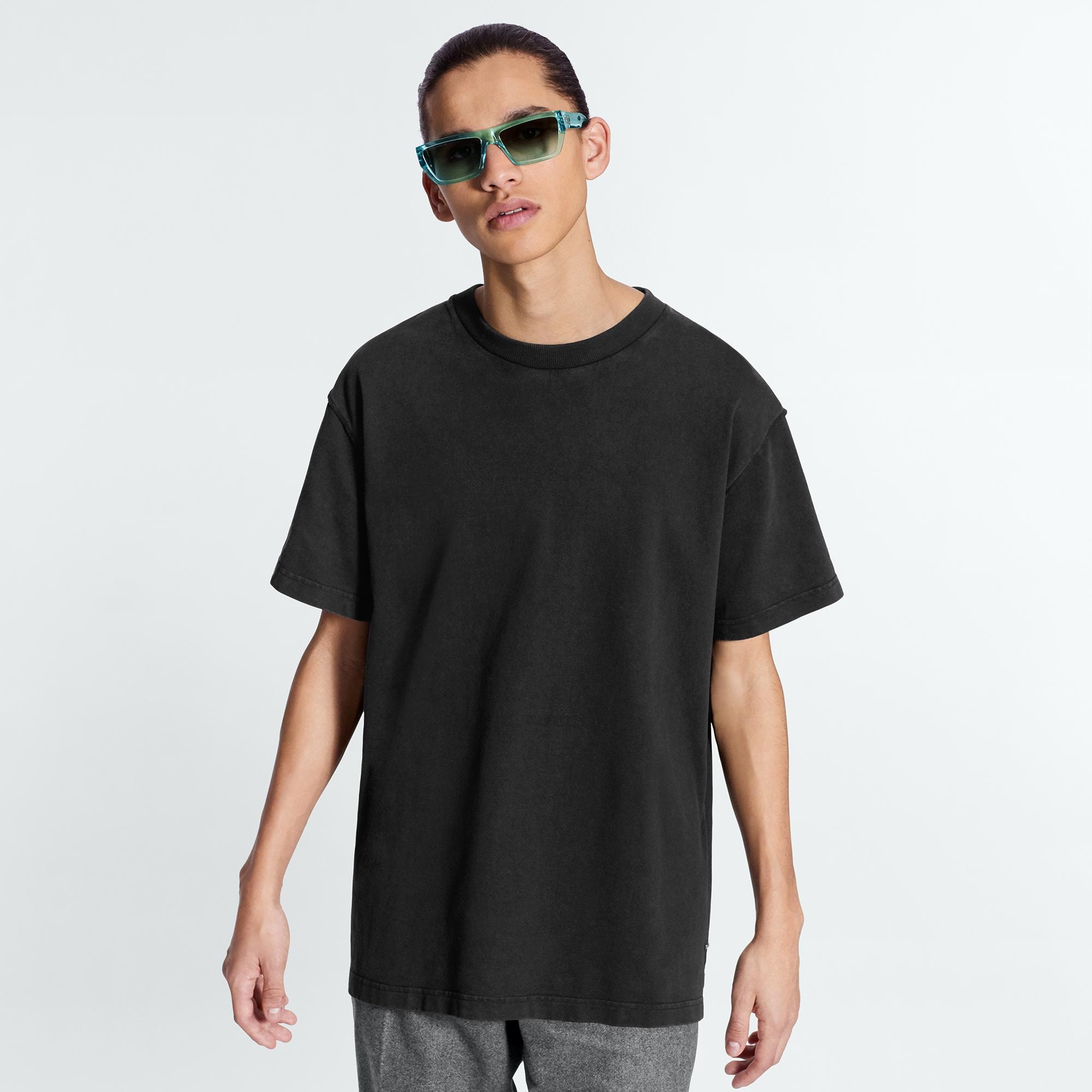 เสื้อยืดรุ่น Inside-Out  in ผู้ชาย