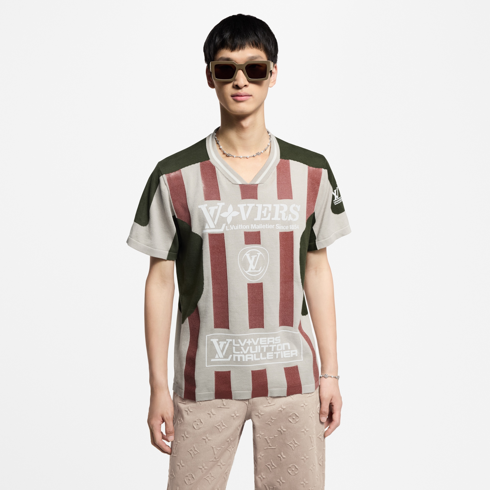 เสื้อคอกลมแขนสั้นถักแบบ Intarsia  in ผู้ชาย