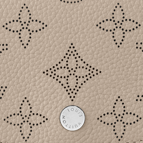 กระเป๋าสตางค์ใบเล็กรุ่น IRIS Mahina in ผู้หญิง's กระเป๋าสตางค์และผลิตภัณฑ์เครื่องหนังขนาดเล็ก กระเป๋าสตางค์สำหรับผู้หญิง collections by Louis Vuitton (การย่อ/ขยายผลิตภัณฑ์)