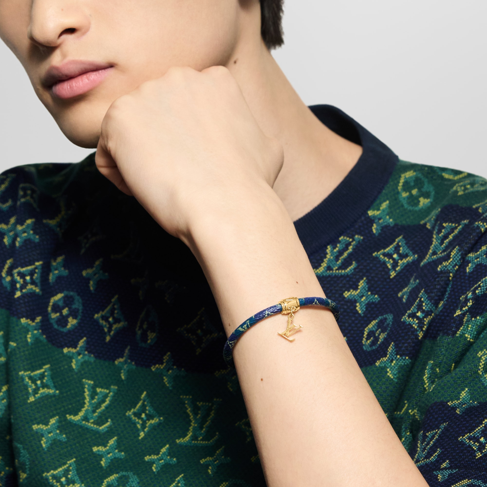 กำไลข้อมือ Keep It College Monogram Heritage  in ผู้ชาย