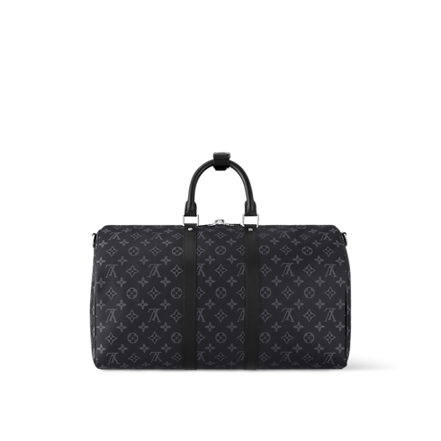 กระเป๋ารุ่น Keepall Bandoulière 45 Monogram Eclipse in ผู้ชาย's การเดินทางและท่องเที่ยว กระเป๋าเดินทางแบบถือสำหรับผู้ชาย collections by Louis Vuitton (การย่อ/ขยายผลิตภัณฑ์)