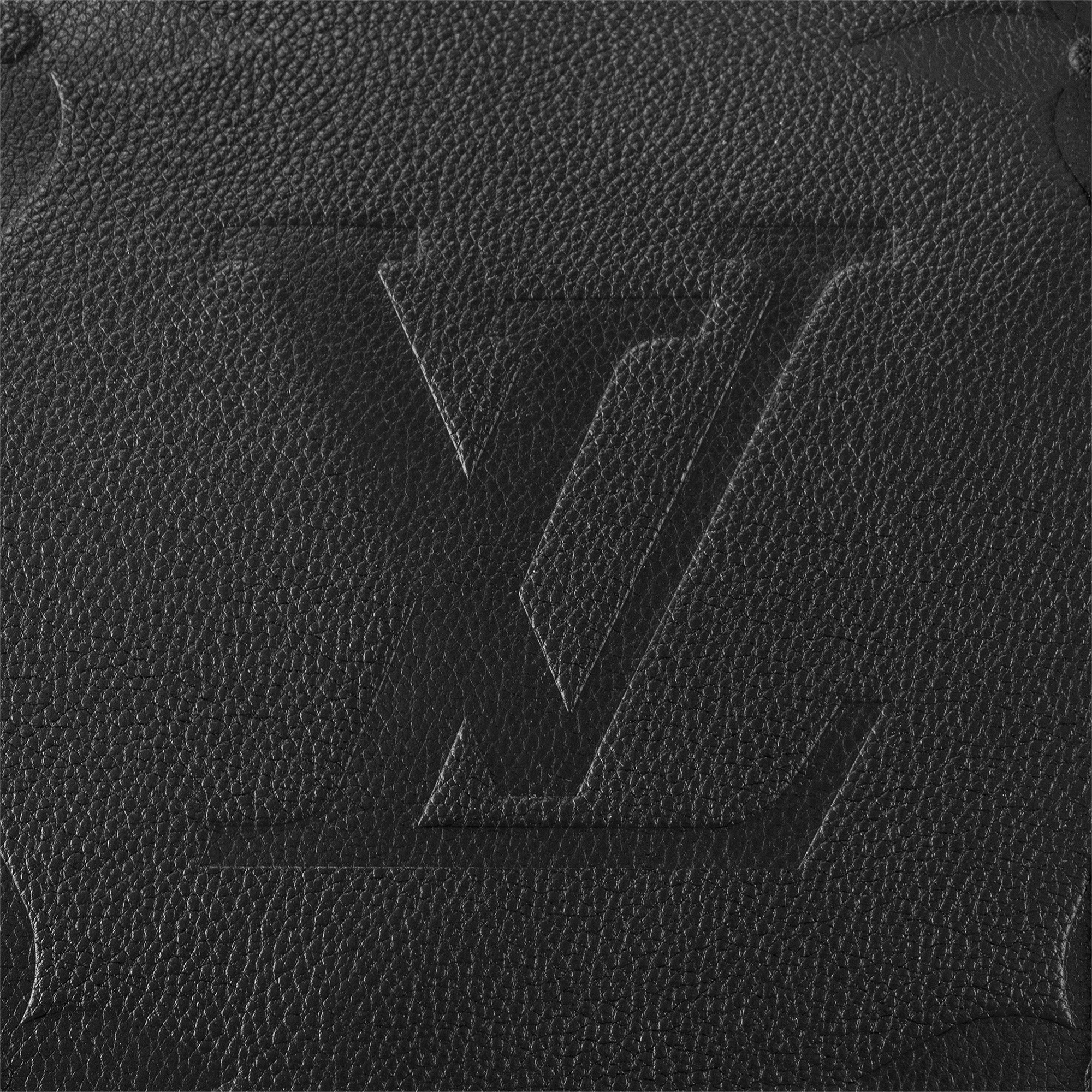กระเป๋าเดินทางรุ่น Keepall Bandoulière 45 Monogram Empreinte in ผู้ชาย