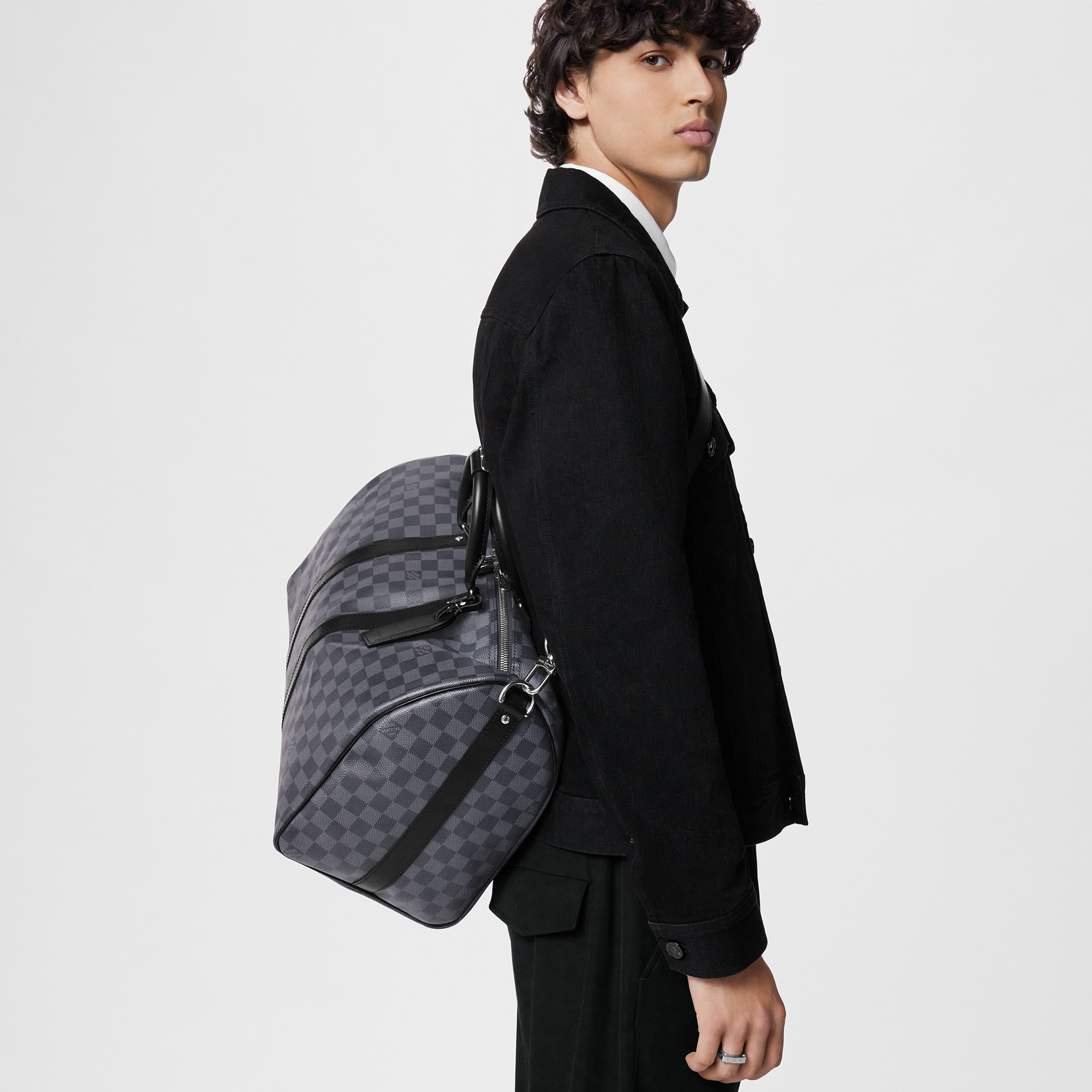 กระเป๋ารุ่น Keepall Bandoulière 45 Damier Graphite แคนวาส in ผู้ชาย