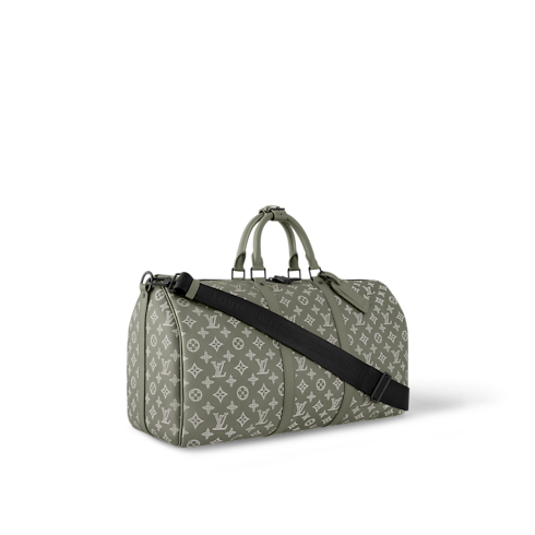 กระเป๋ารุ่น Keepall Bandoulière 50 หนัง Monogram Shadow in ผู้ชาย's Discontinued Product Obs 11 collections by Louis Vuitton (การย่อ/ขยายผลิตภัณฑ์)