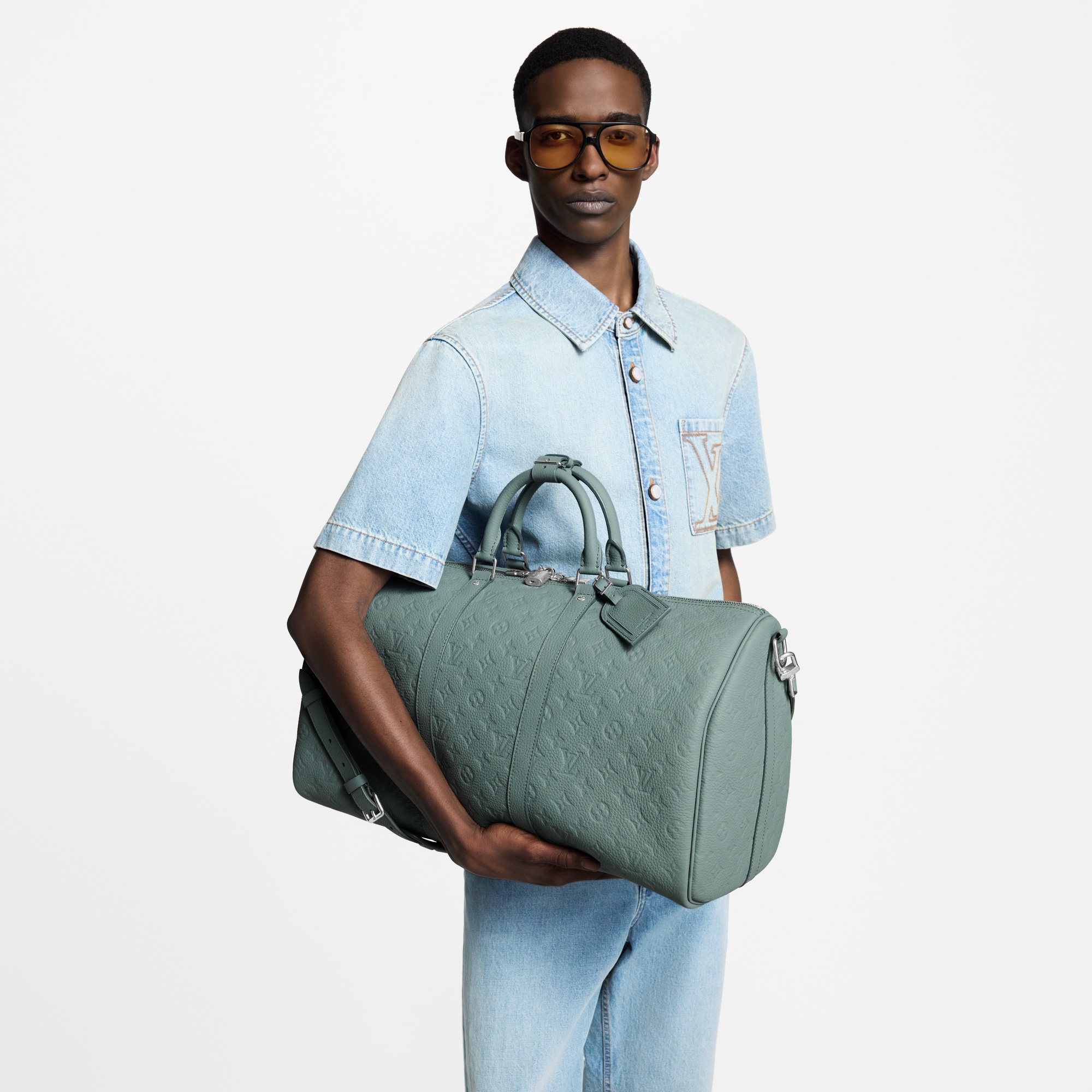 กระเป๋ารุ่น Keepall Bandoulière 50 Taurillon Monogram in กระเป๋าและผลิตภัณฑ์เครื่องหนังขนาดเล็ก