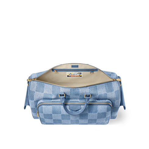 กระเป๋ารุ่น Keepall Cargo 50 Damier ประเภทอื่น in กระเป๋าและผลิตภัณฑ์เครื่องหนังขนาดเล็ก's สำหรับผู้ชาย ไอคอนิก collections by Louis Vuitton (การย่อ/ขยายผลิตภัณฑ์)