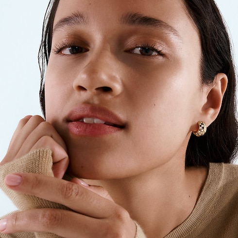 ต่างหู Le Damier de Louis Vuitton เยลโลว์โกลด์และเพชร in จิวเวลรี่'s หมวดหมู่ ต่างหู collections by Louis Vuitton (การย่อ/ขยายผลิตภัณฑ์)