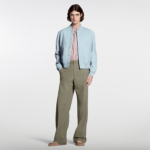 เสื้อแจ็คเก็ตบลูซงหนัง in ผู้ชาย's เสื้อผ้า เสื้อโค้ทกันหนาวสำหรับผู้ชาย collections by Louis Vuitton (การย่อ/ขยายผลิตภัณฑ์)