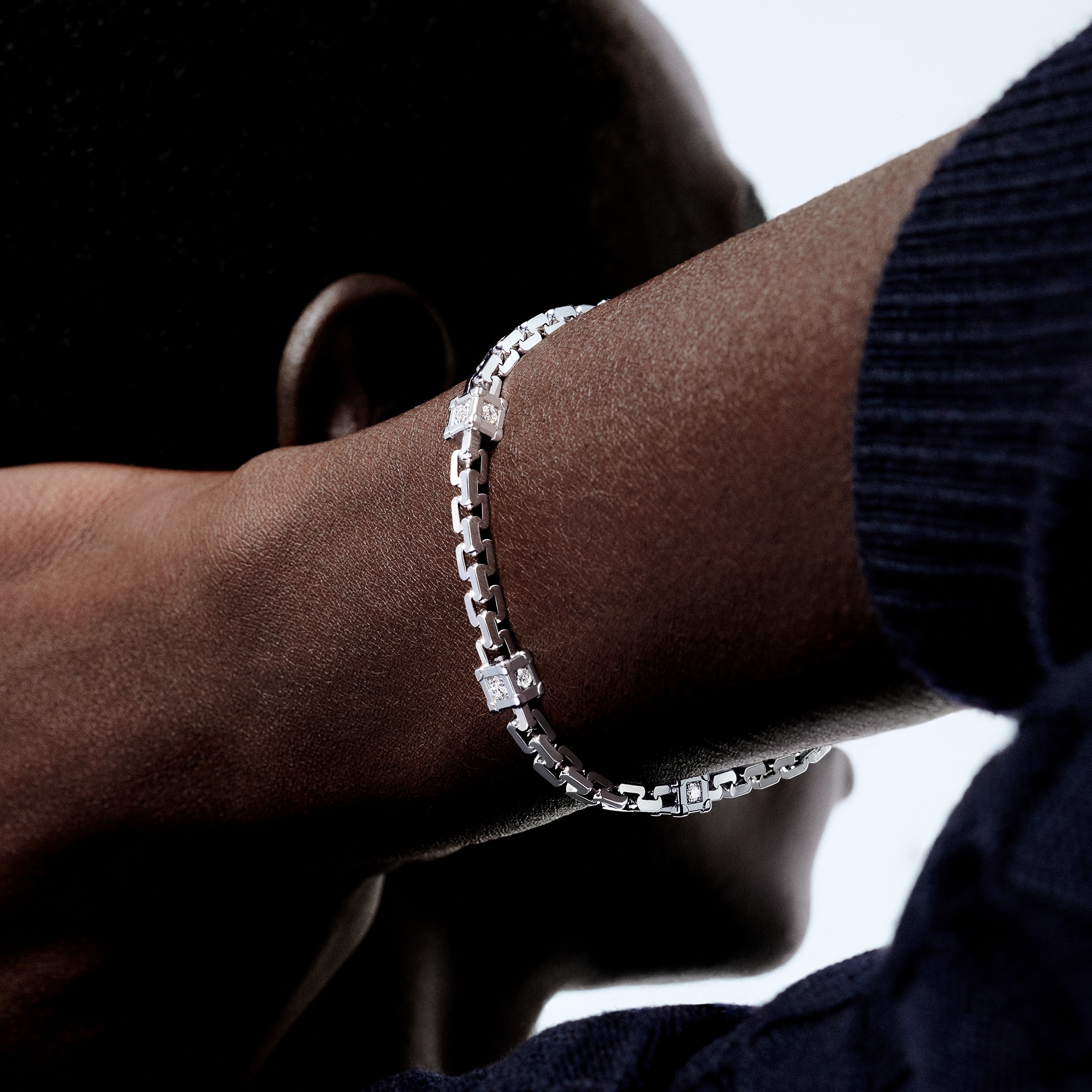 Les Gastons Vuitton Trunk Bracelet, White Gold and Diamonds  in จิวเวลรี่
