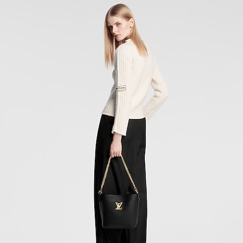 กระเป๋ารุ่น Lock and Walk Lockme in ผู้หญิง's กระเป๋าถือ คอลเล็คชั่นทั้งหมด collections by Louis Vuitton (การย่อ/ขยายผลิตภัณฑ์)