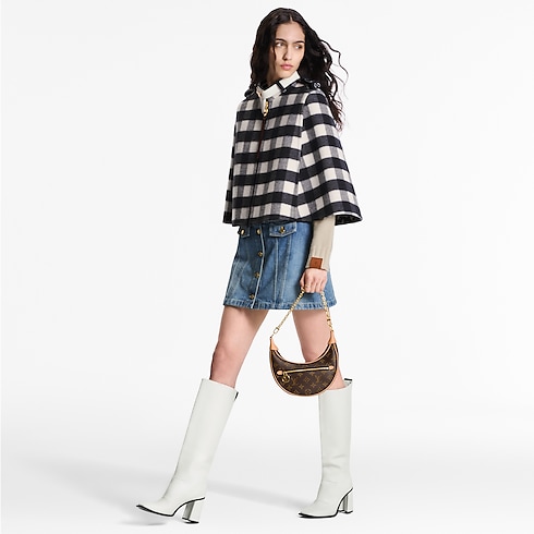 กระเป๋ารุ่น Loop Monogram in ผู้หญิง's กระเป๋าถือ กระเป๋าถือสำหรับผู้หญิง collections by Louis Vuitton (การย่อ/ขยายผลิตภัณฑ์)