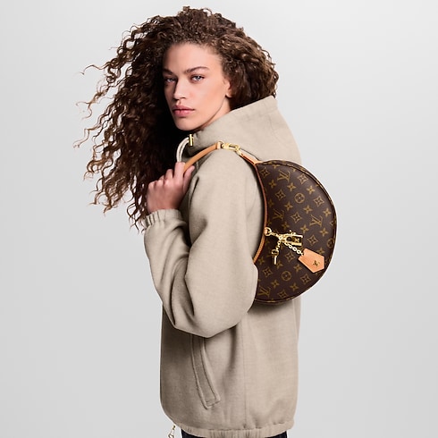 กระเป๋ารุ่น Looping Monogram in ผู้หญิง's กระเป๋าถือ กระเป๋าถือสำหรับผู้หญิง collections by Louis Vuitton (การย่อ/ขยายผลิตภัณฑ์)